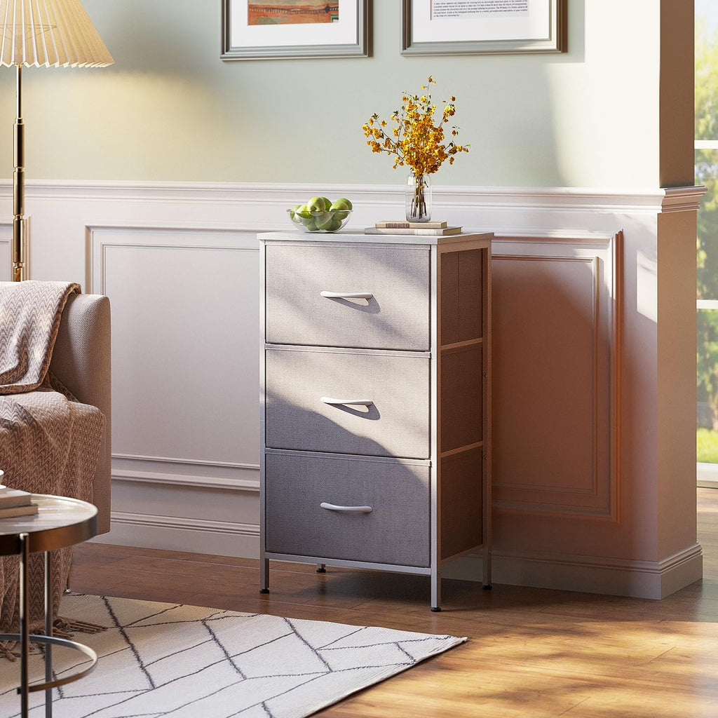 Light Grey 3 Drawer Dresser T715019