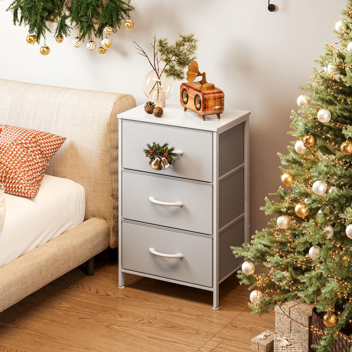 Light Grey 3 Drawer Dresser T715019